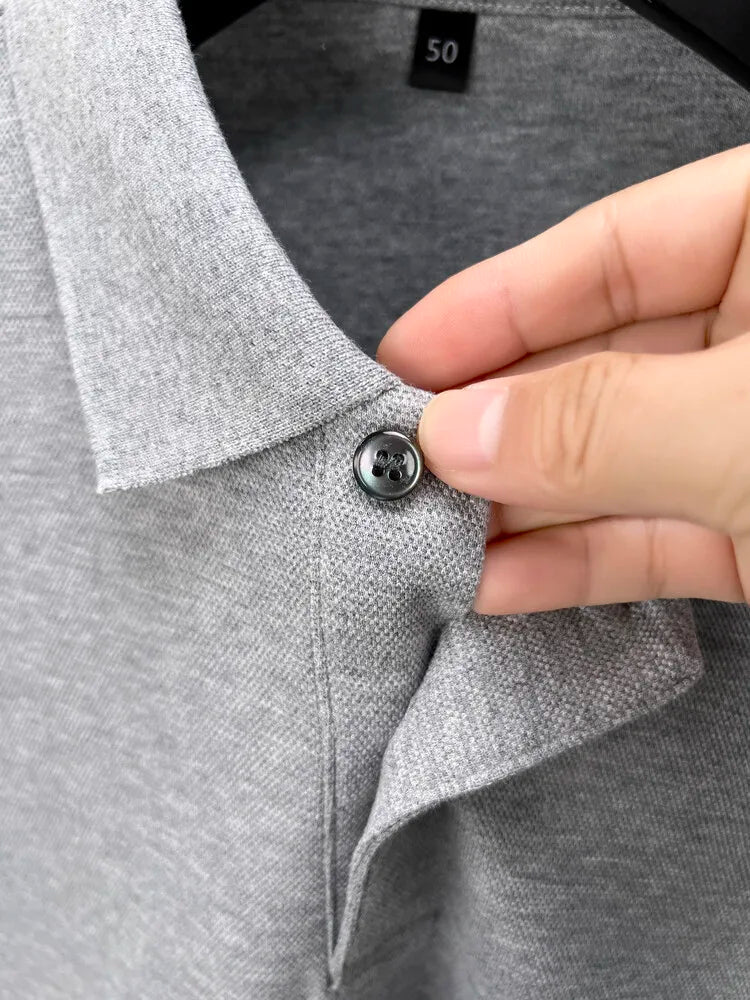 Langärmliges Herren-Poloshirt aus hochwertiger Baumwolle – Schlichte Eleganz und erstklassiger Tragekomfort 