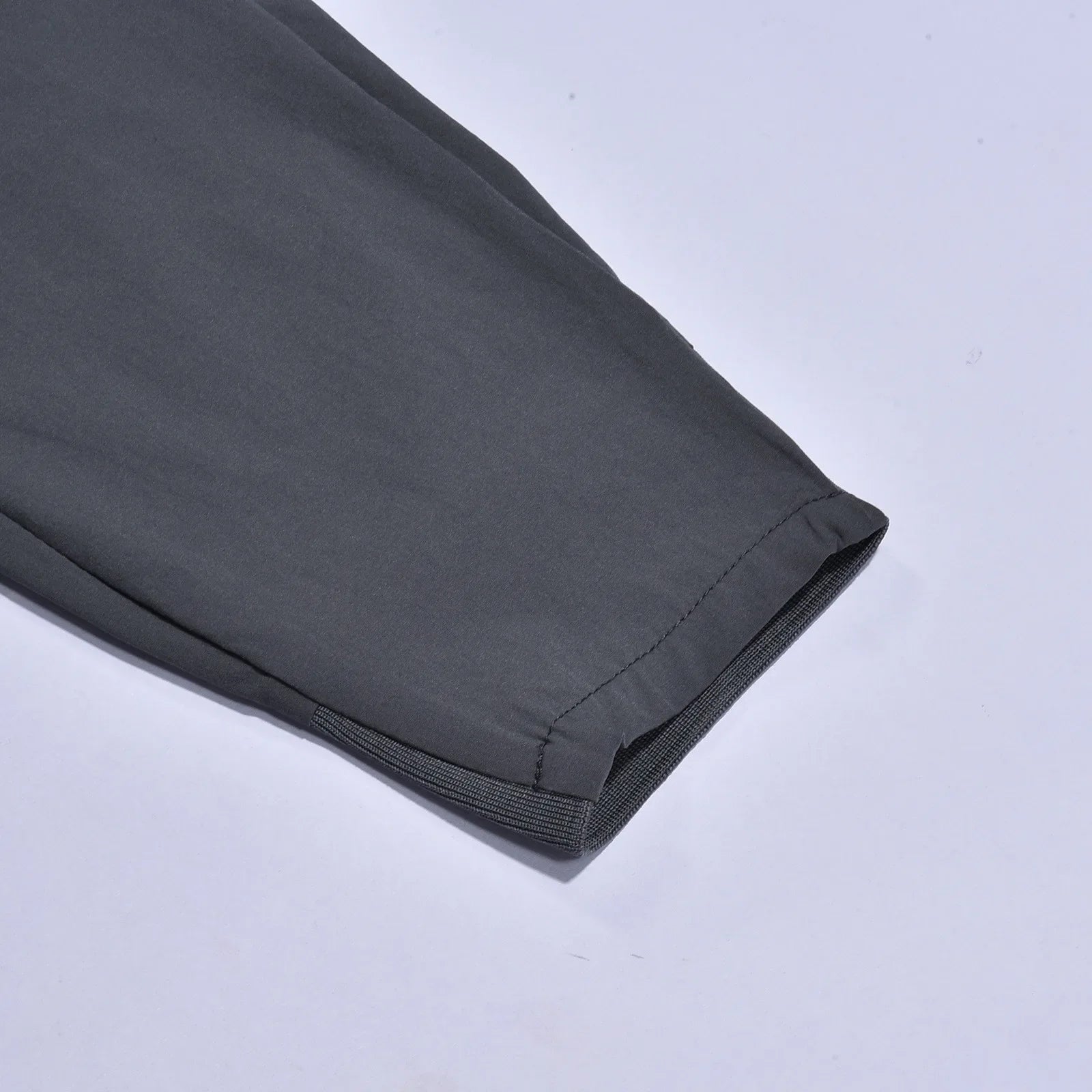 Herren-Cargohose aus hochwertigem Material mit unsichtbarer Tasche 